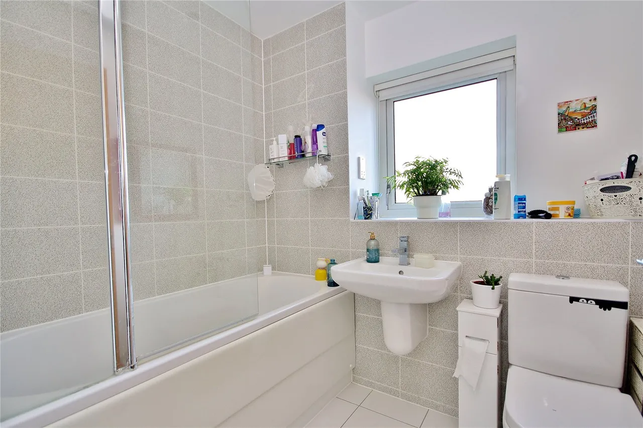 Jelley Way, Westfield, GU22, photo 14
