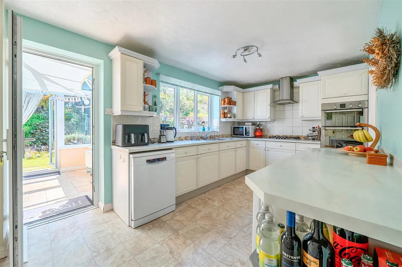Leafy Lane, Whiteley, photo 5