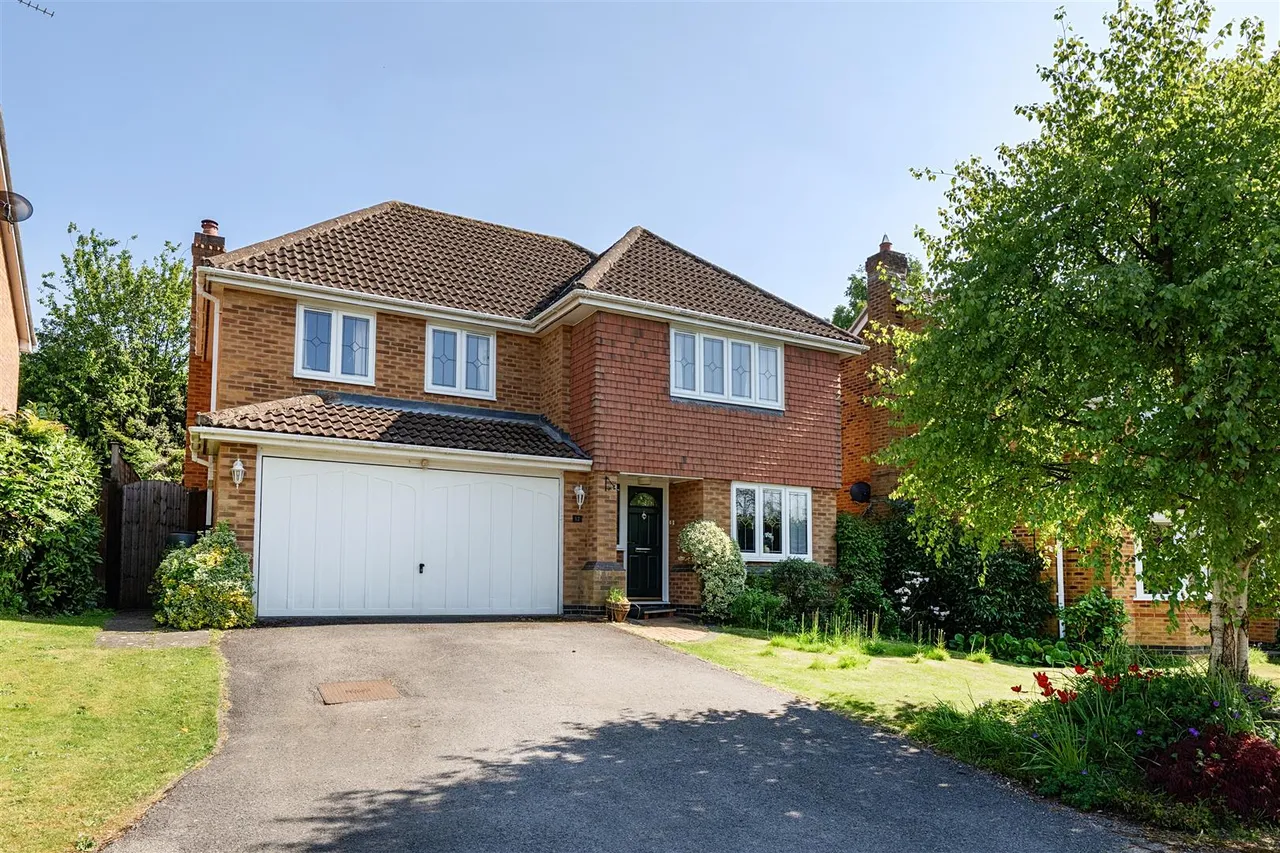 4 bed house for sale — Leafy Lane, Whiteley