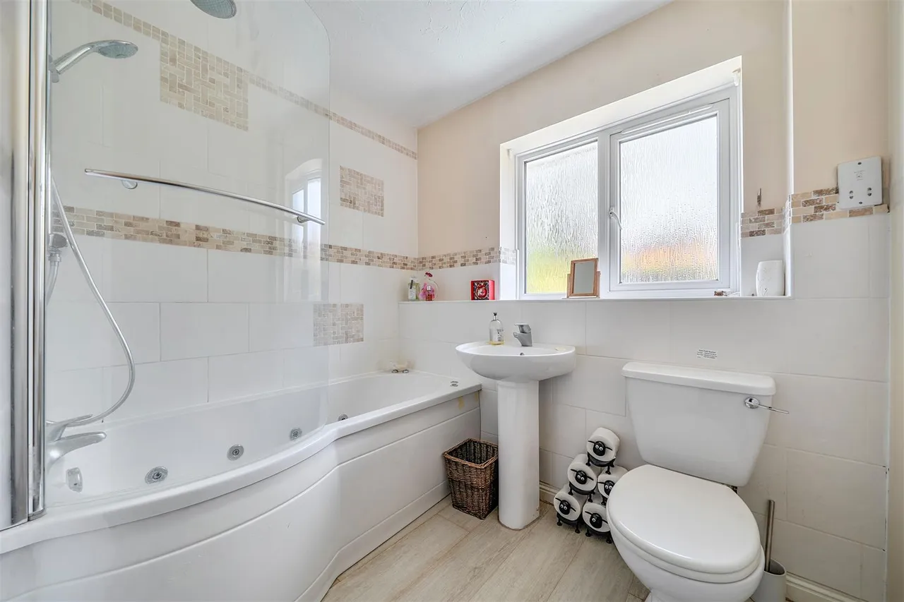 Leafy Lane, Whiteley, photo 15