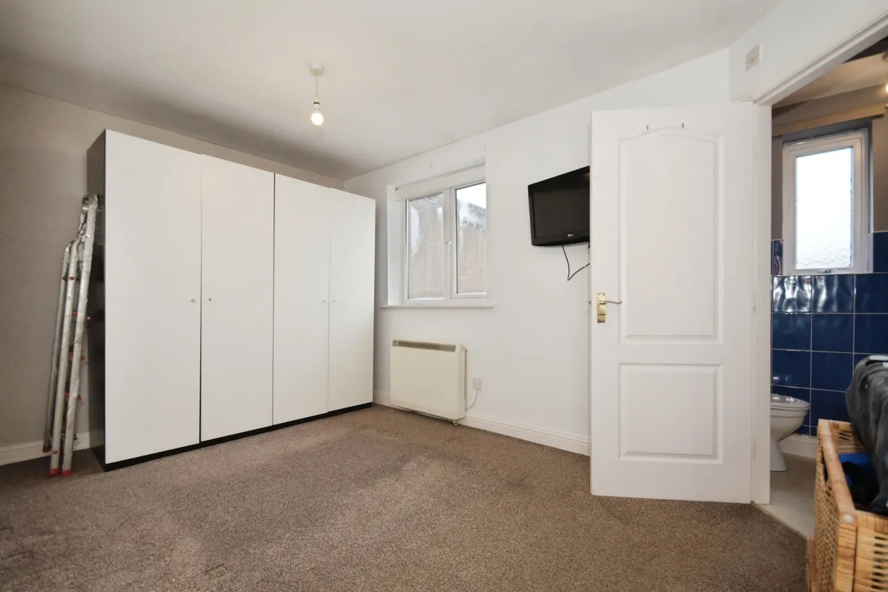 Wains Close, Dove Holes, Buxton, Derbyshire, SK17, photo 13