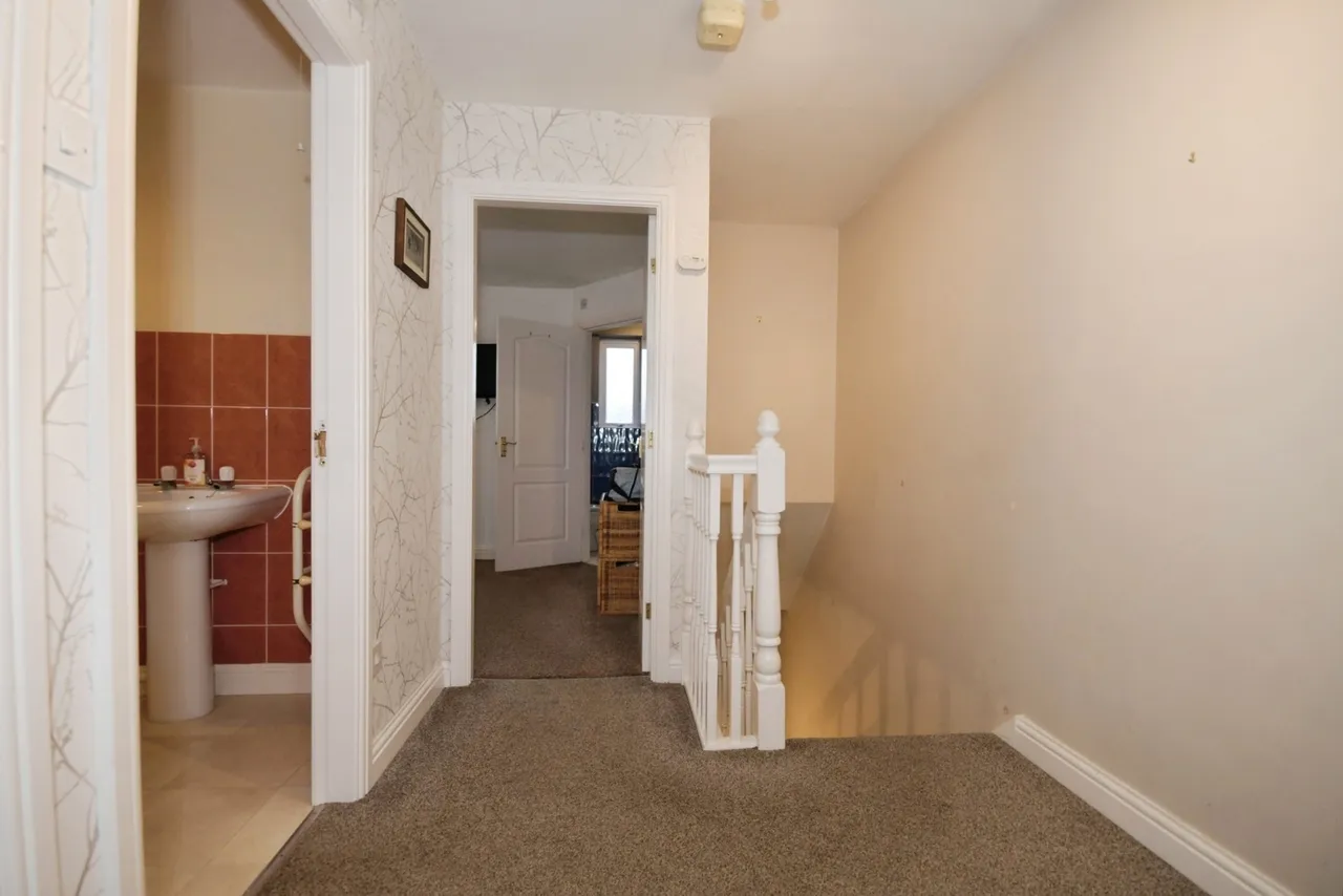 Wains Close, Dove Holes, Buxton, Derbyshire, SK17, photo 12