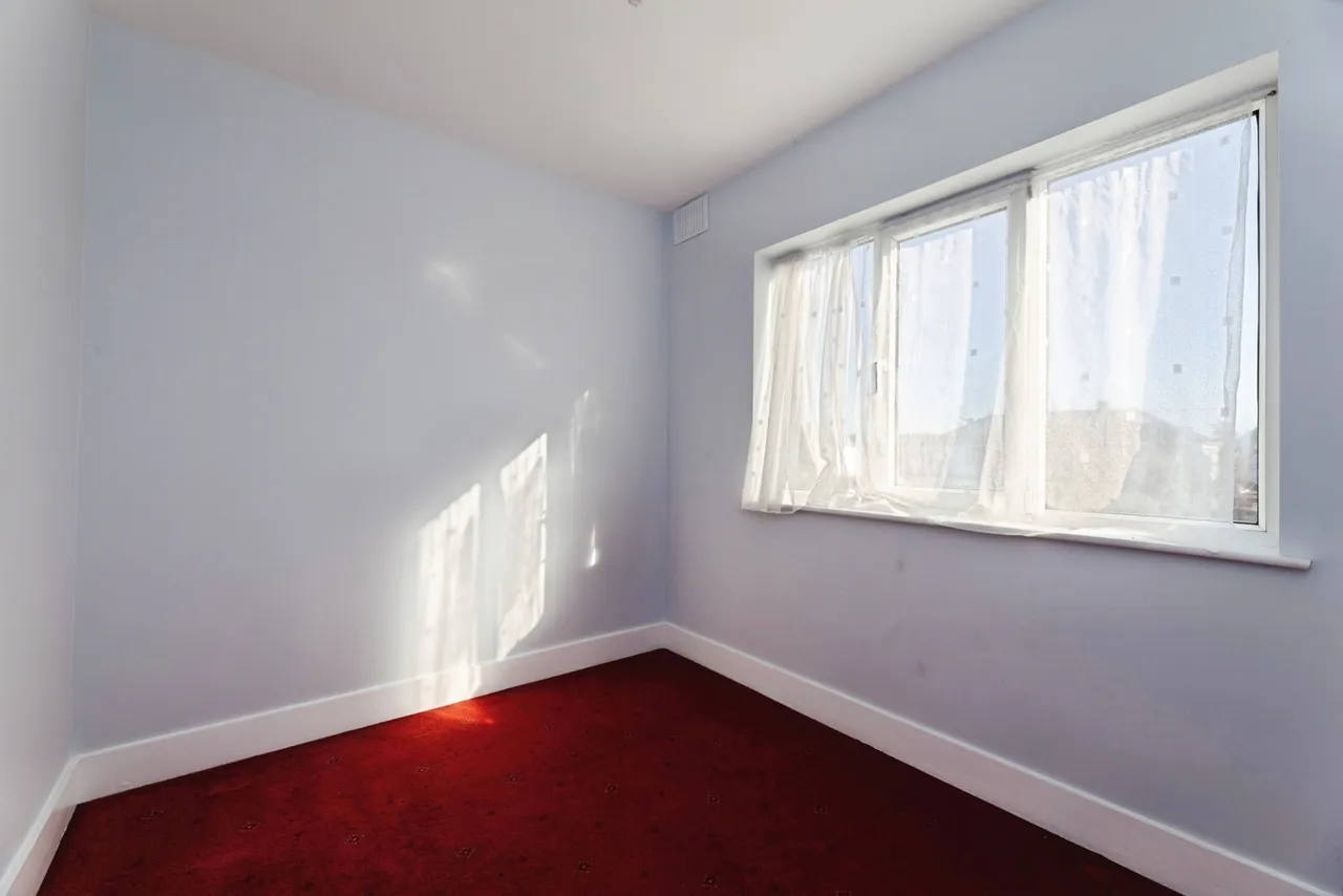 Brancaster Road, ILFORD, Essex, IG2, photo 15