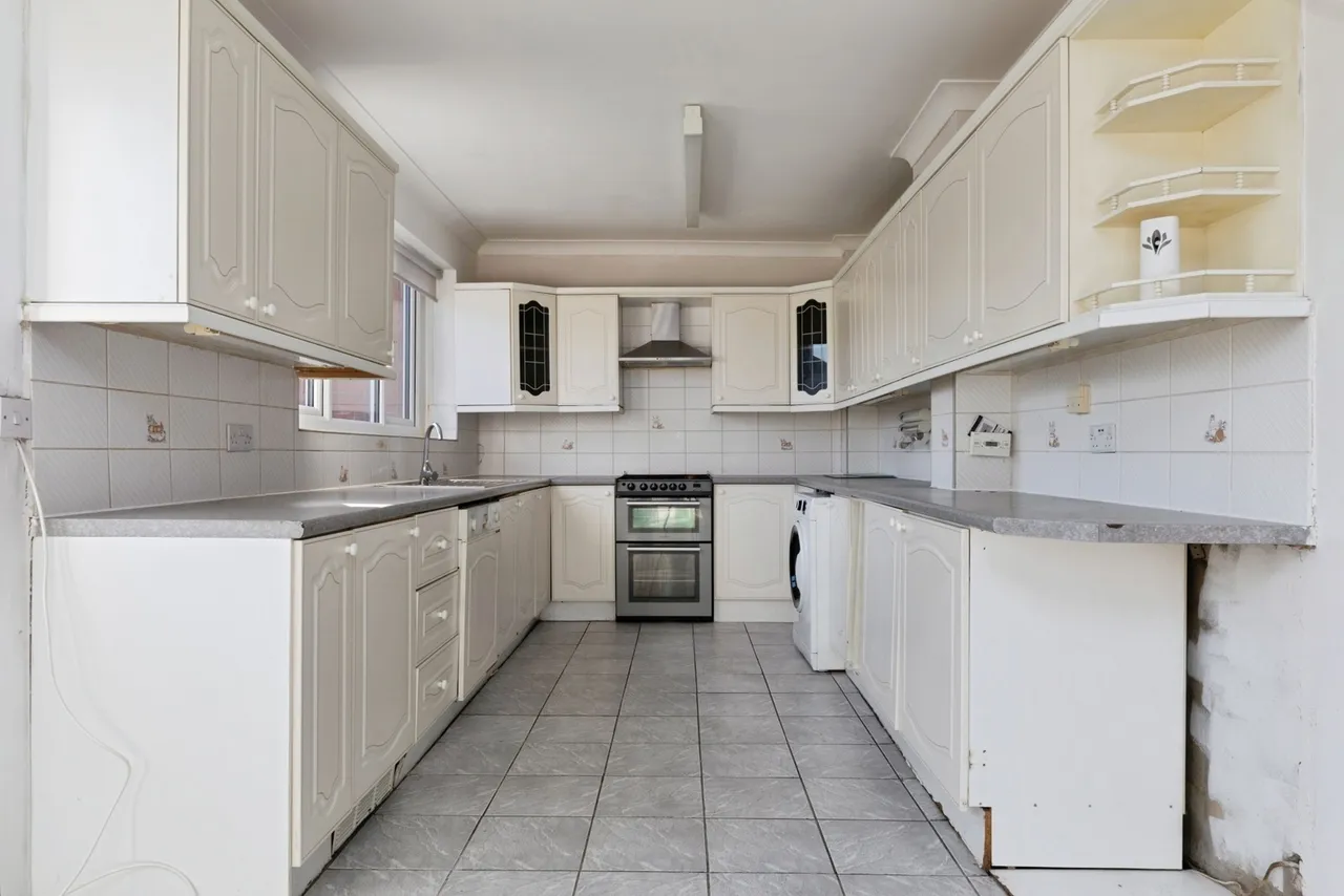 Brancaster Road, ILFORD, Essex, IG2, photo 8
