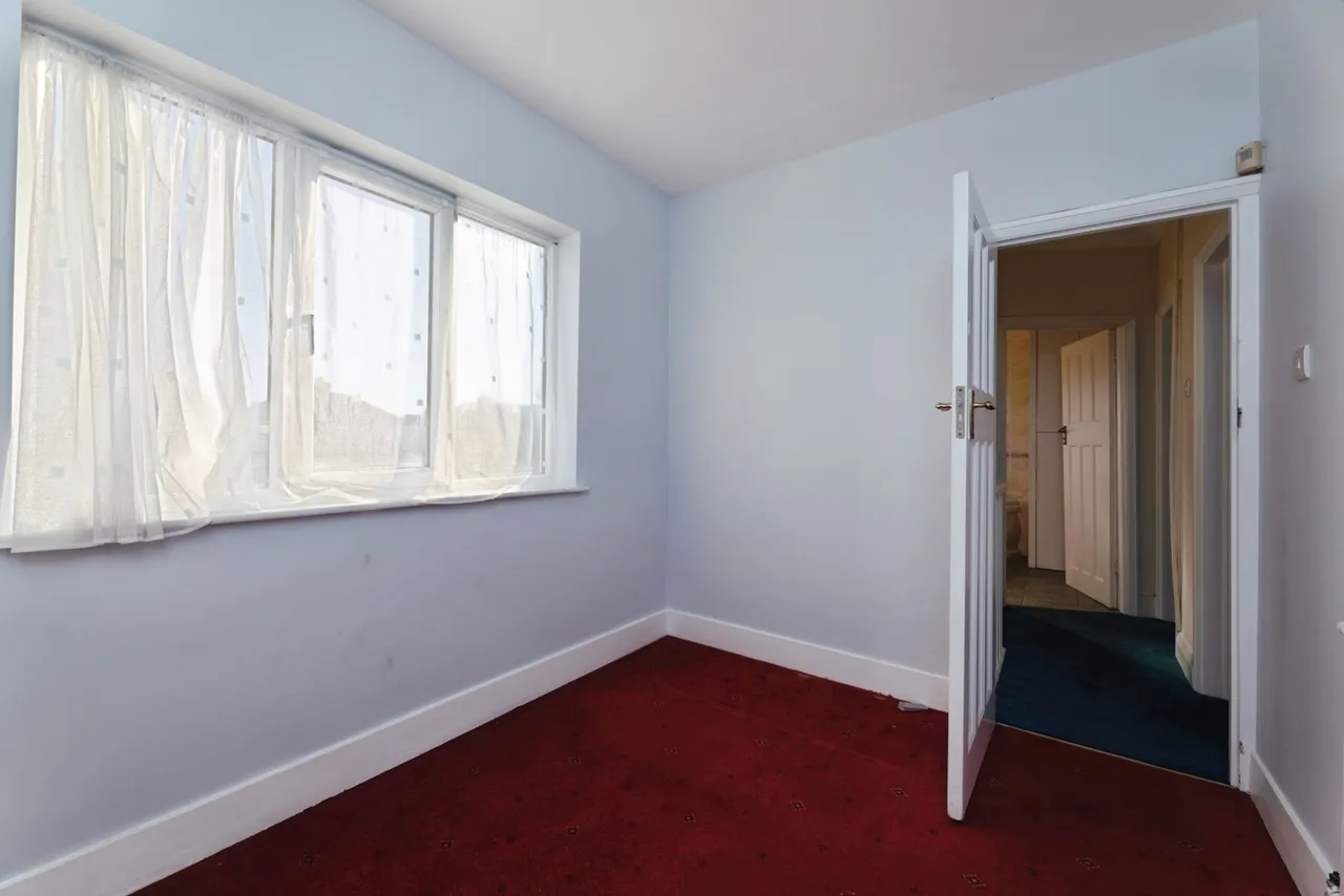 Brancaster Road, ILFORD, Essex, IG2, photo 16