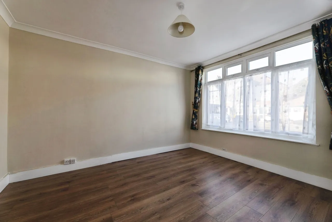 Brancaster Road, ILFORD, Essex, IG2, photo 5
