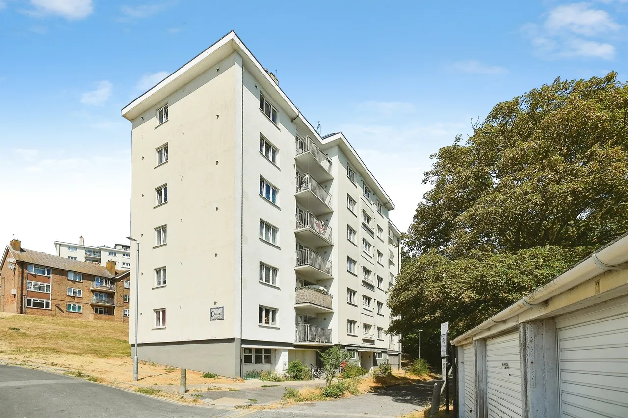 2 bed flat for sale, Bowring Way, Brighton, BN2