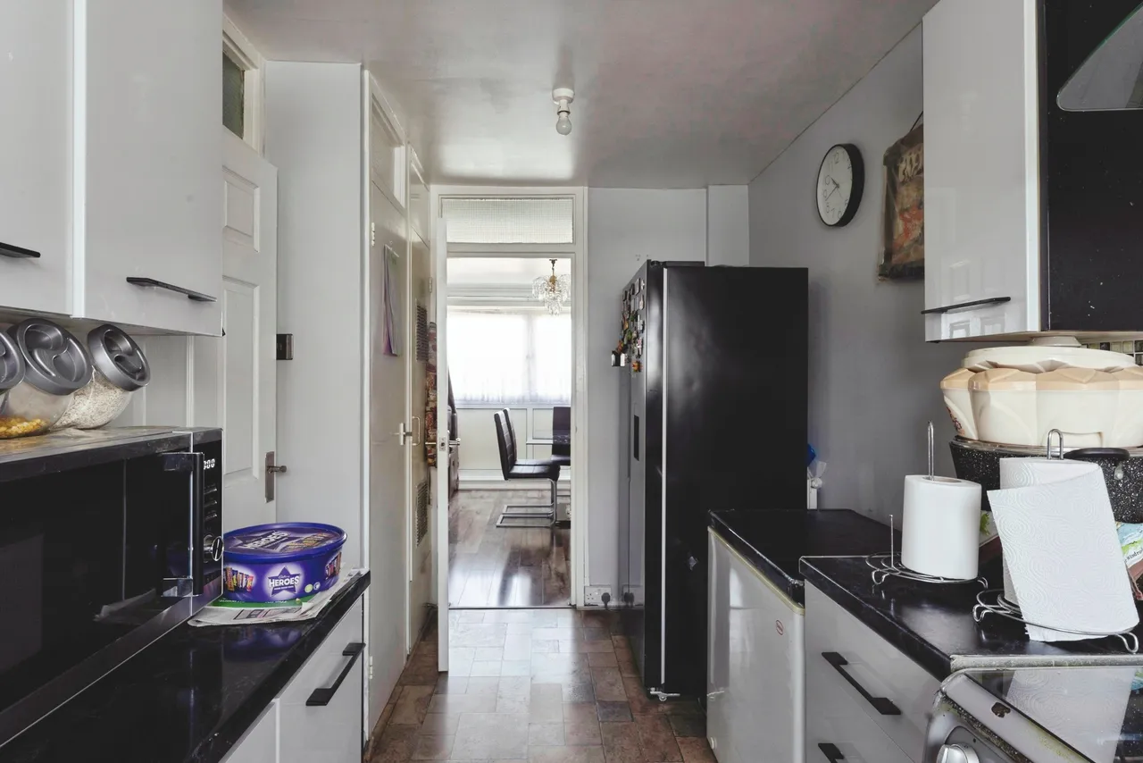Eastbourne Road, London, E6, photo 8