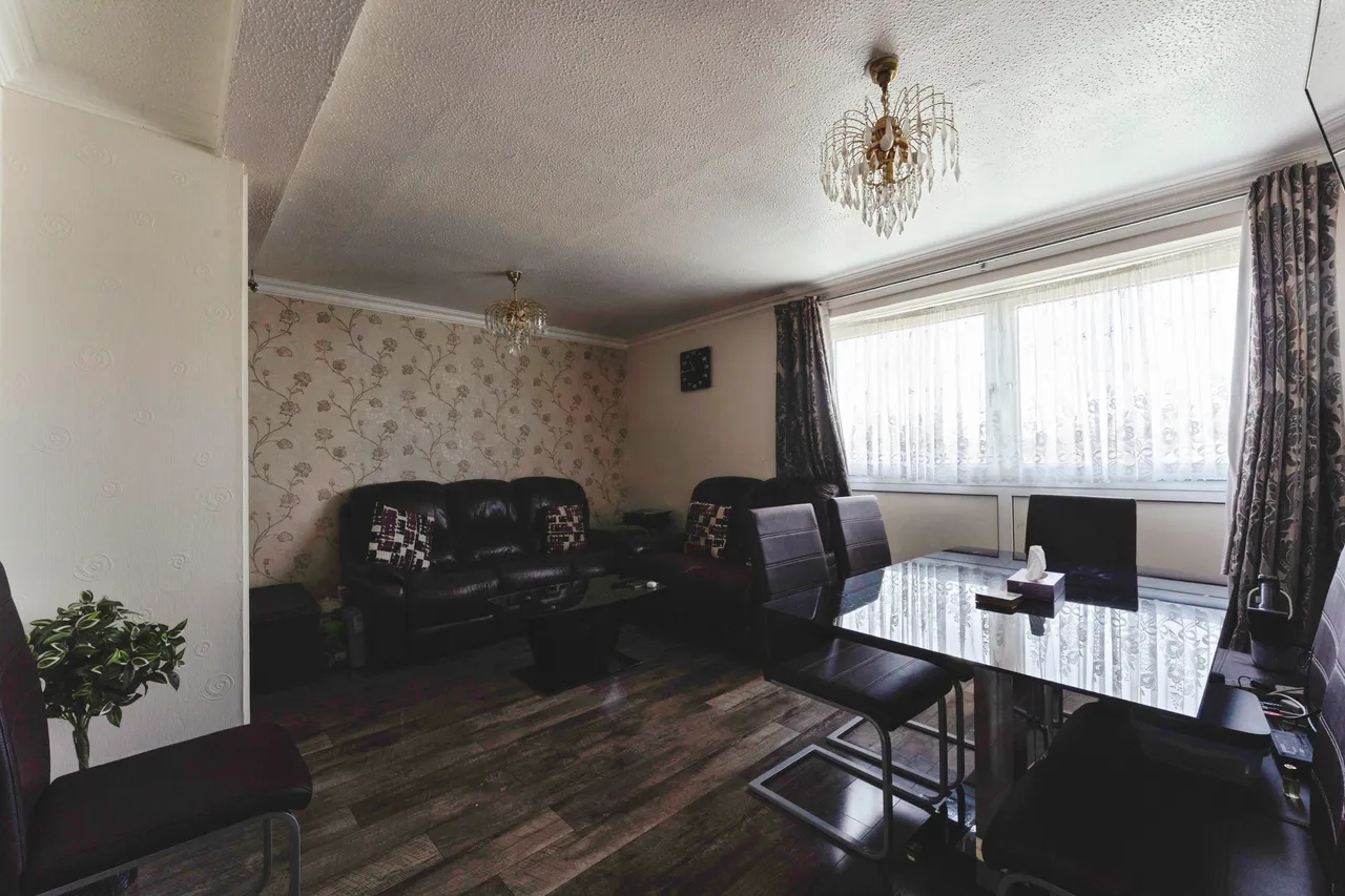 Eastbourne Road, London, E6, photo 7