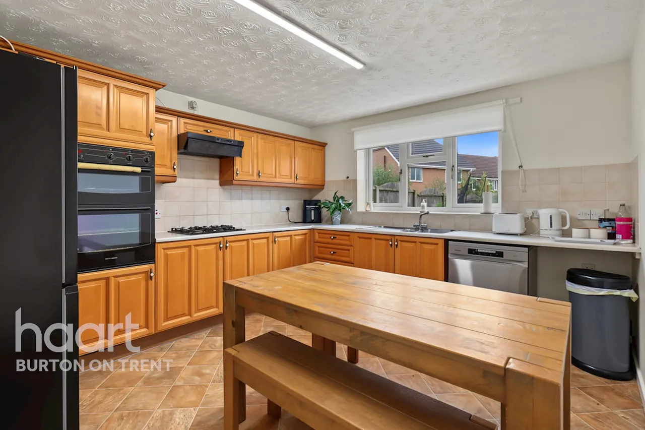 Redhill Lodge Road, Swadlincote, DE11, photo 8