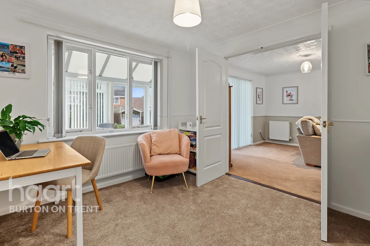 Redhill Lodge Road, Swadlincote, DE11, photo 4