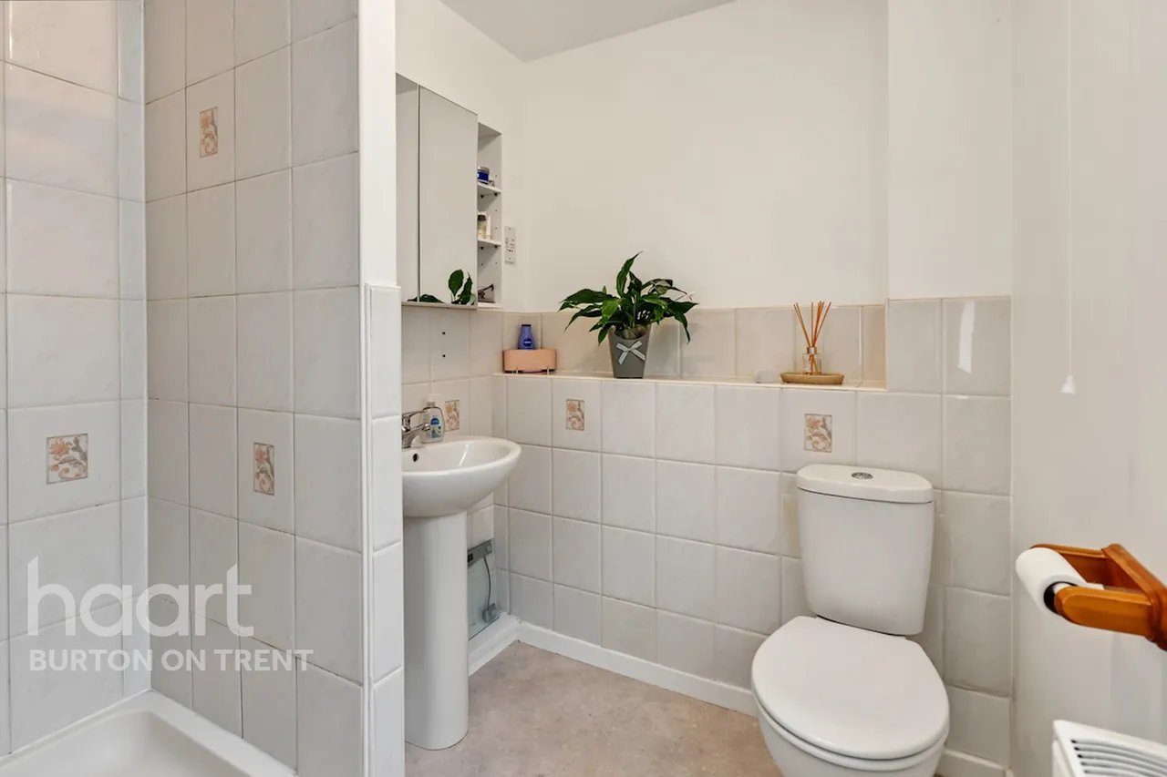 Redhill Lodge Road, Swadlincote, DE11, photo 17