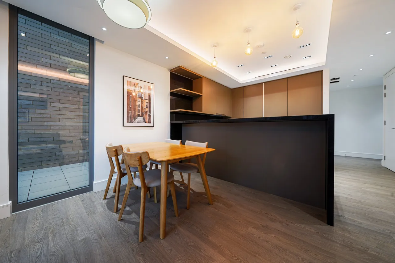 Bollinder Place, Carrara Tower, EC1V, photo 6