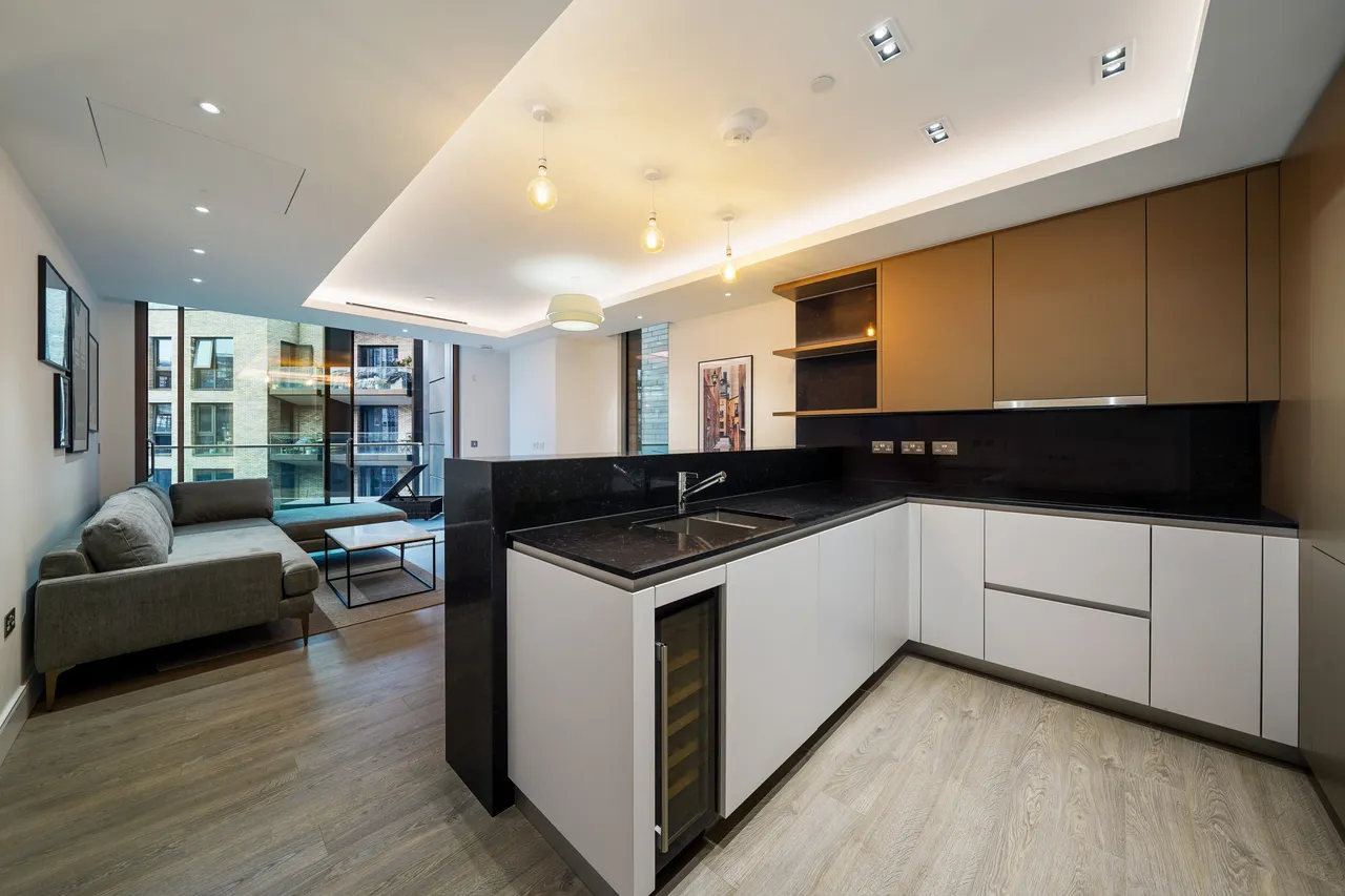 Bollinder Place, Carrara Tower, EC1V, photo 2