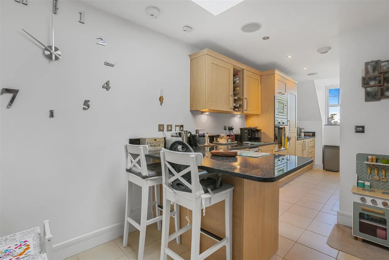 Upper Mulgrave Road, Cheam, SM2 7AY, photo 9