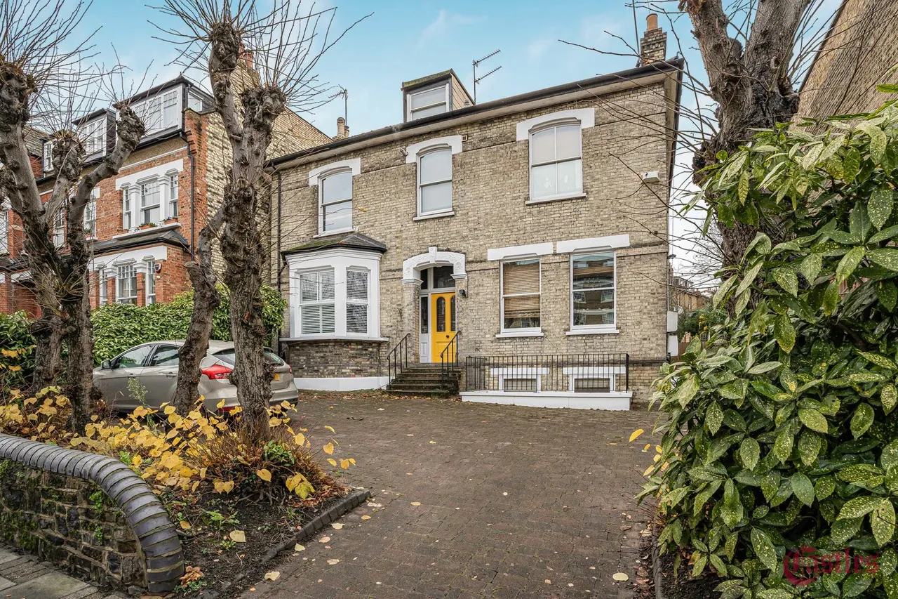 2 bed property for sale, Crouch Hill, N8