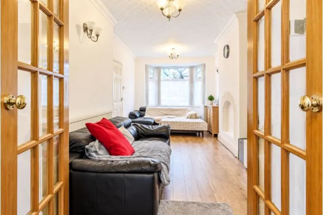 Parkhills Road, Bury, BL9, photo 8