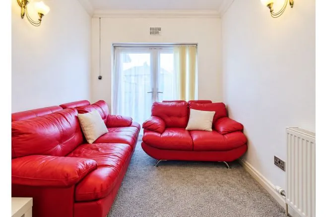 Parkhills Road, Bury, BL9, photo 7