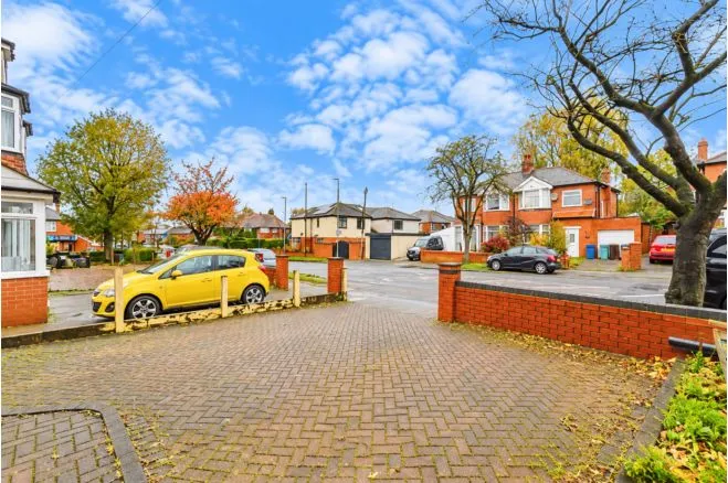 Parkhills Road, Bury, BL9, photo 23