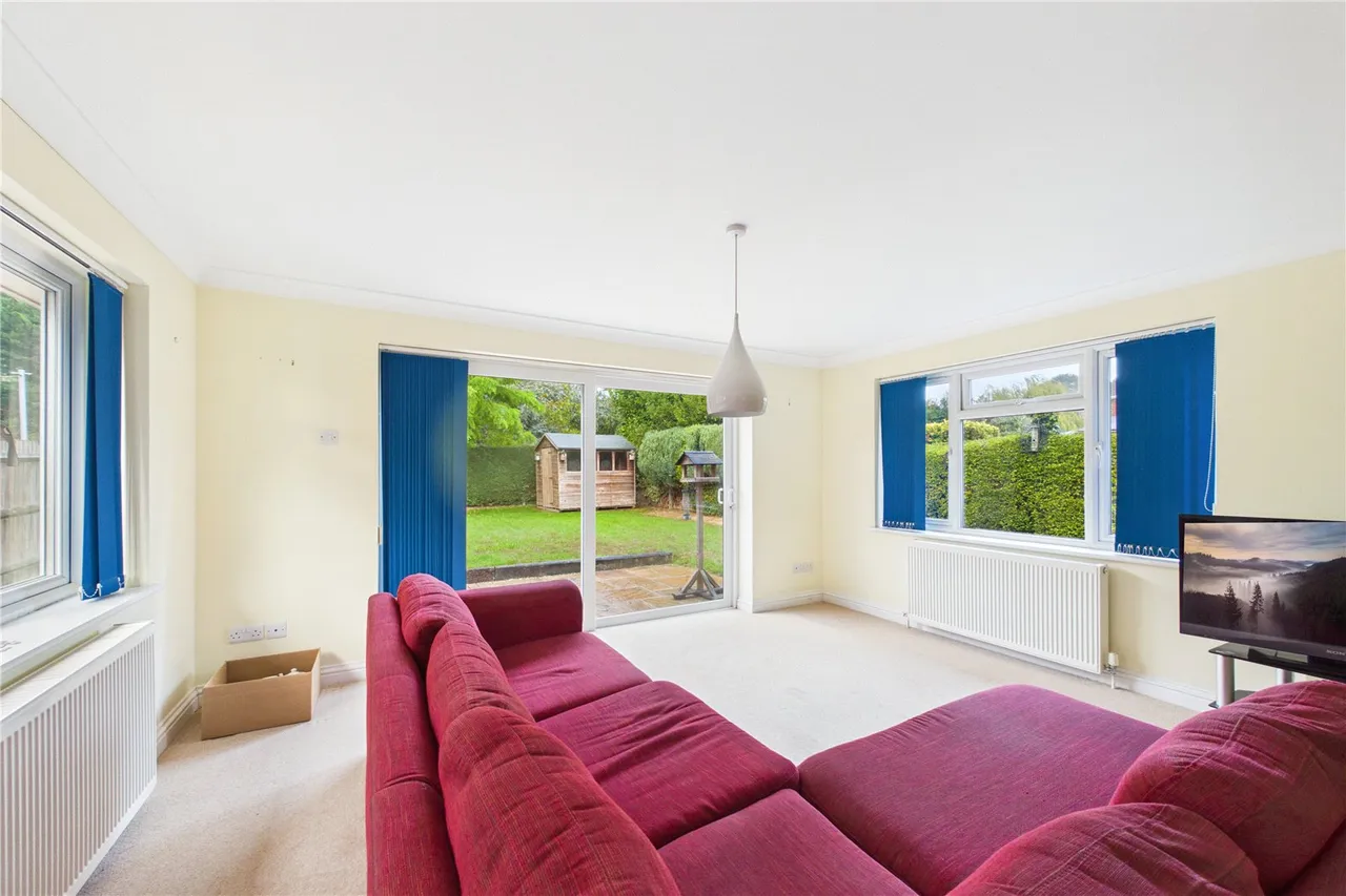Spring Close, Sherborne St. John, RG24, photo 7
