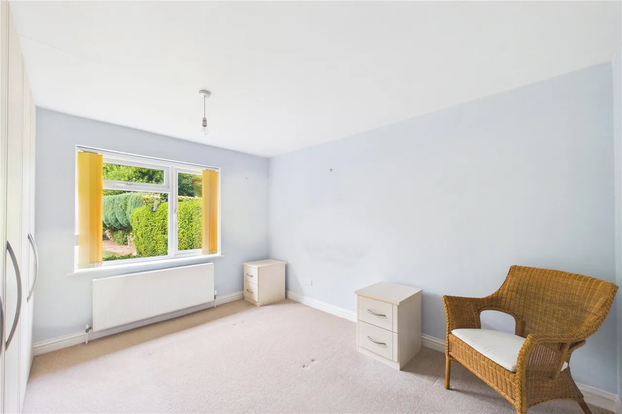 Spring Close, Sherborne St. John, RG24, photo 5