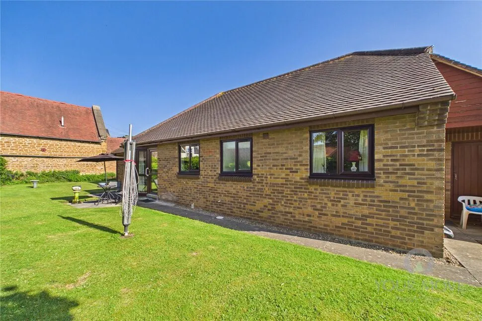 Pond Farm Close, Duston, NN5, photo 17