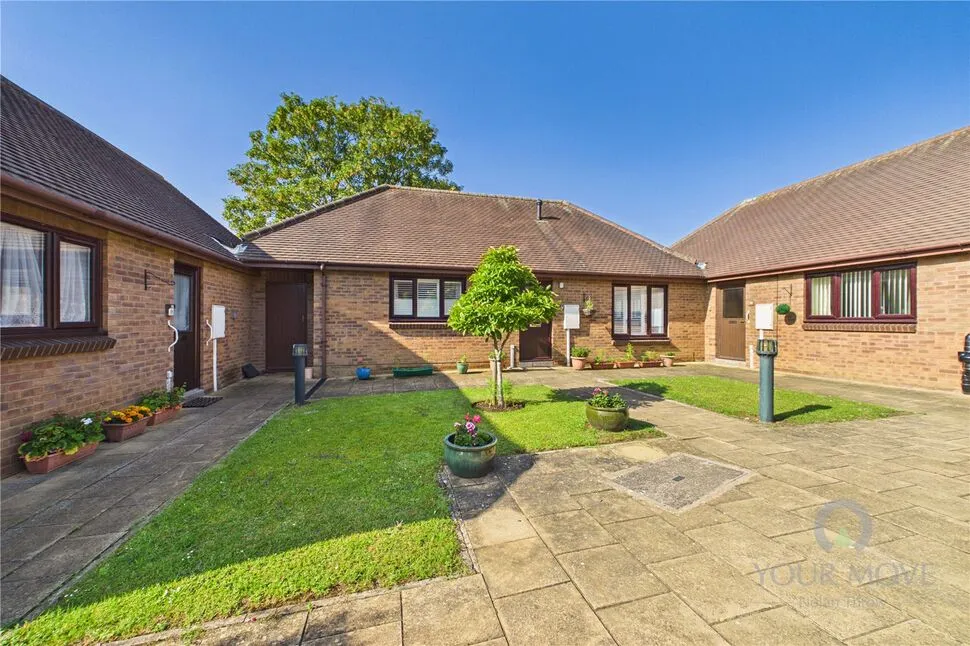 Pond Farm Close, Duston, NN5, photo 15