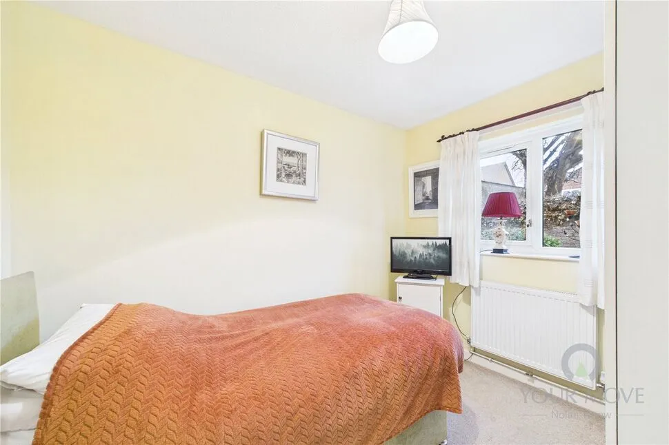 Pond Farm Close, Duston, NN5, photo 6