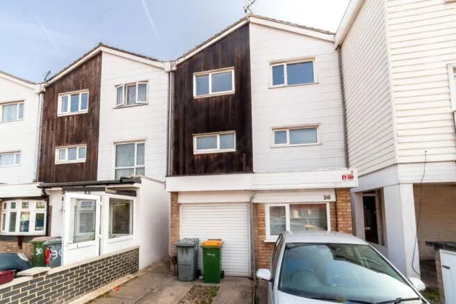 3 bed house for sale — Skelley Road, Stratford, London, E15