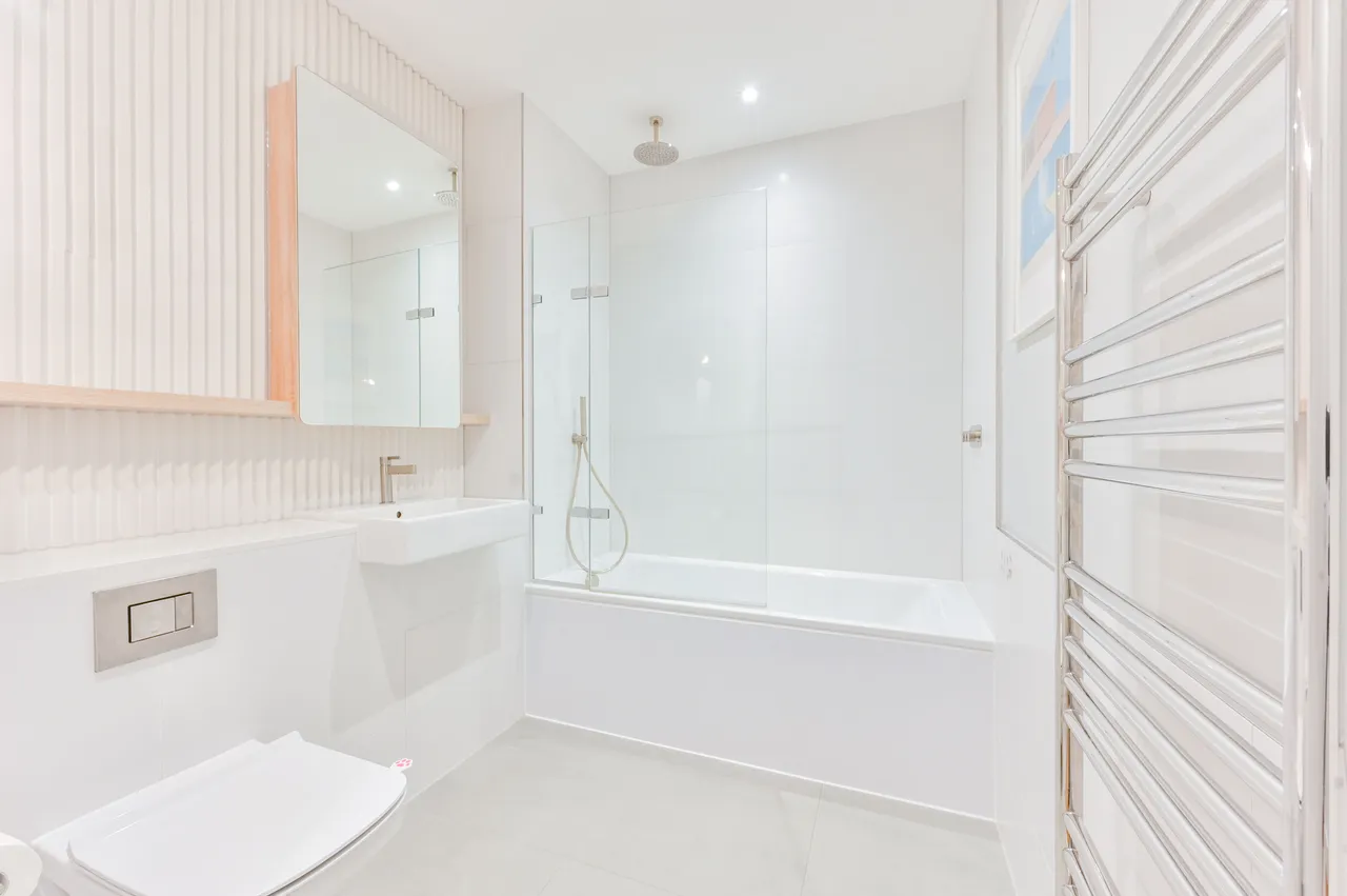 Flat 2, 3 Fisherton Street, photo 8