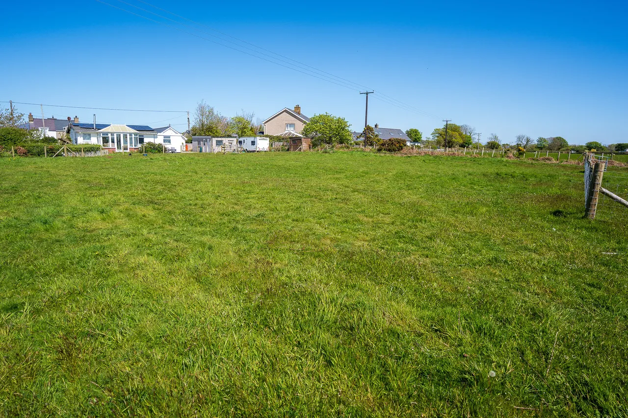Lleiniau Hirion & Orchard Cottage, Penrhos, Pwllheli, Gwynedd, LL53 7NF, photo 5