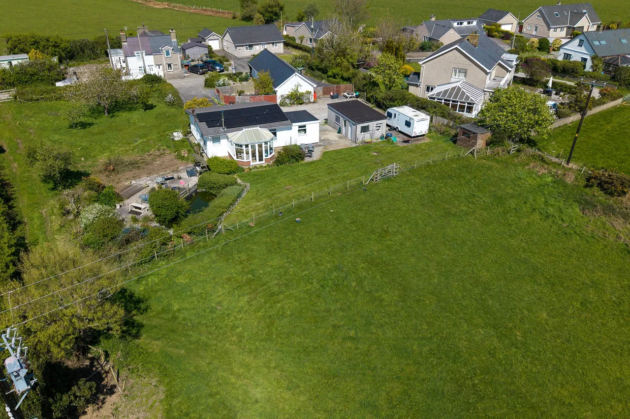 Lleiniau Hirion & Orchard Cottage, Penrhos, Pwllheli, Gwynedd, LL53 7NF, photo 10