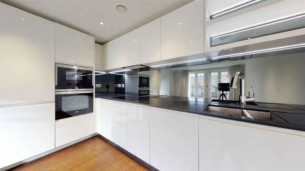 Carnwath Road, London, SW6, photo 4