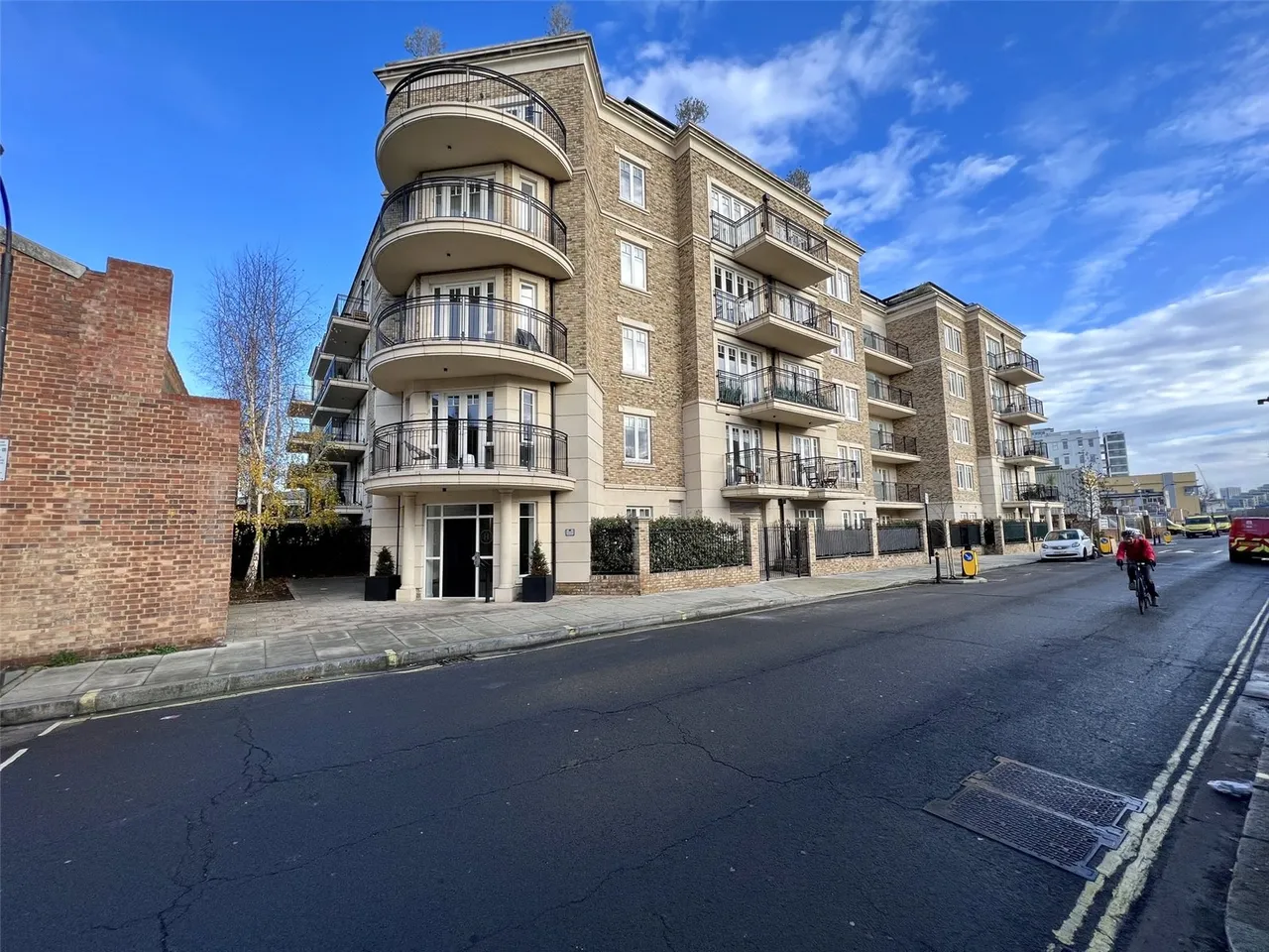 Carnwath Road, London, SW6, photo 14