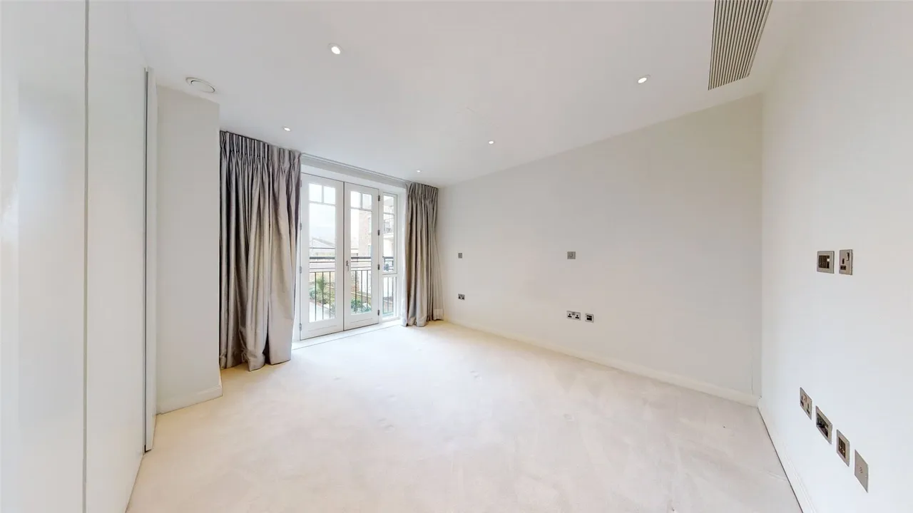 Carnwath Road, London, SW6, photo 10