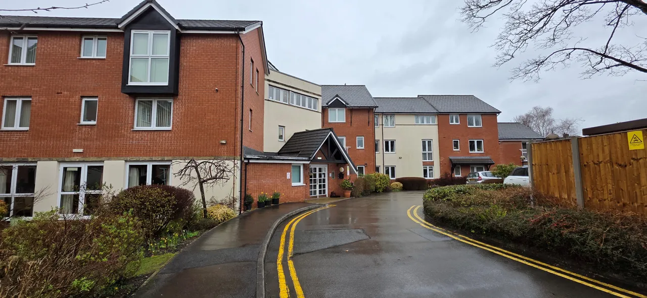 1 bed flat for sale, Station Road, Marple, SK6