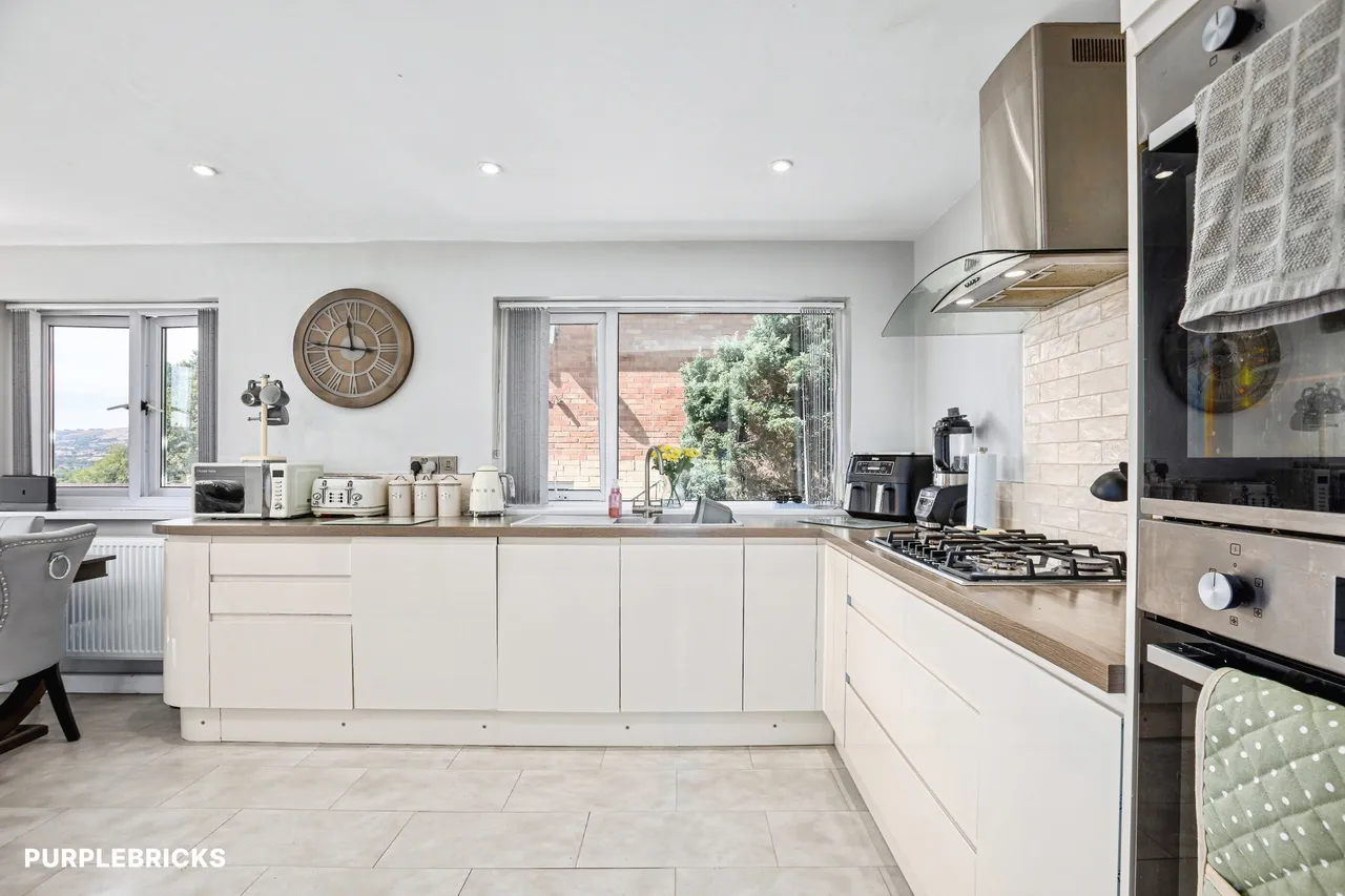 Bryn Close, Newtown, SY16, photo 8