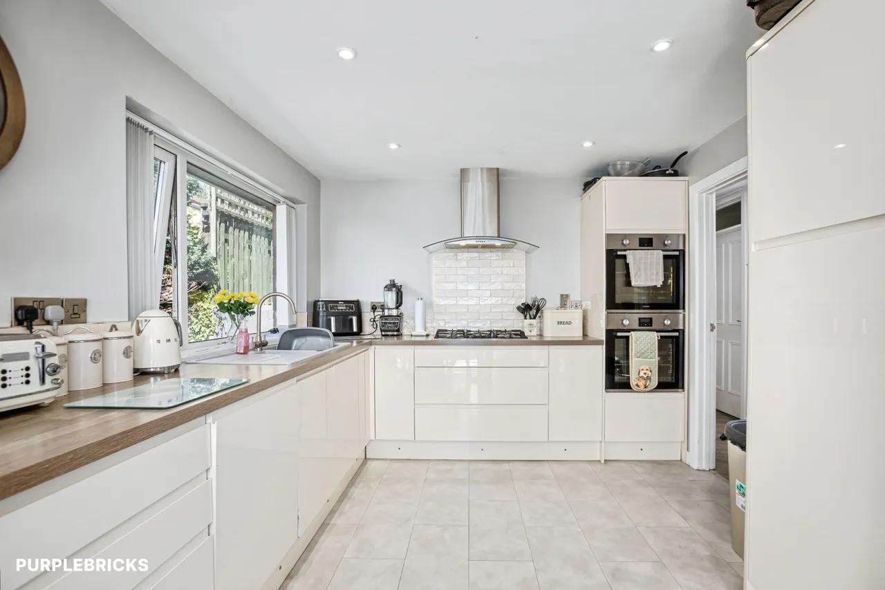 Bryn Close, Newtown, SY16, photo 6