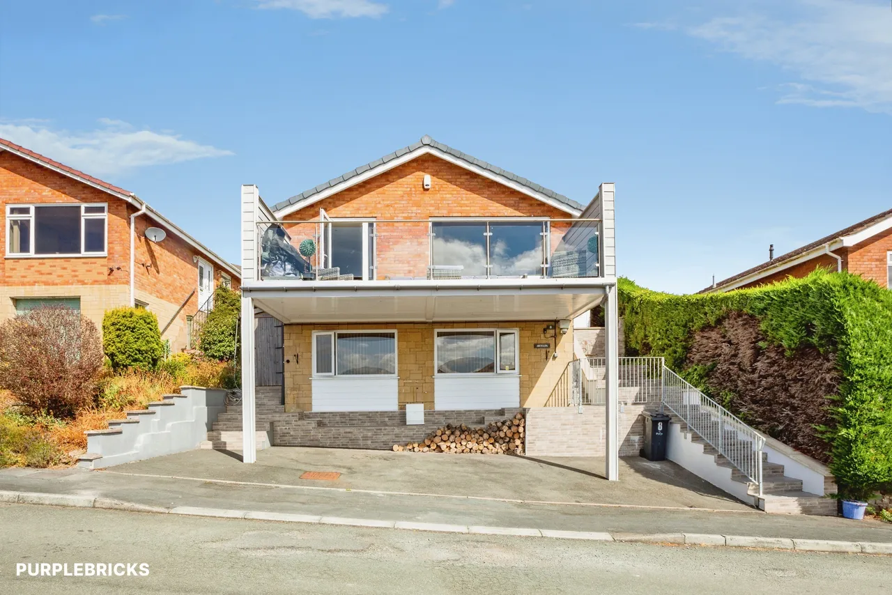 Bryn Close, Newtown, SY16, photo 32