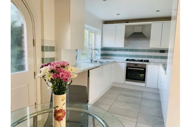 4 bed house for sale — West Drive, Birmingham