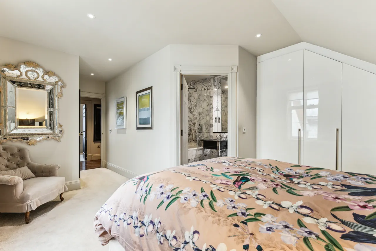 Chesterfield Gardens, Mayfair, W1J, photo 3