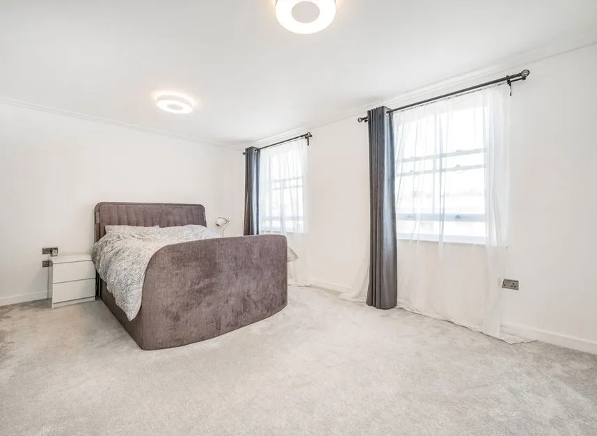 Falkland Road, Kentish Town, NW5, photo 5