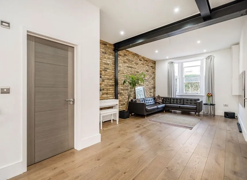 Falkland Road, Kentish Town, NW5, photo 12