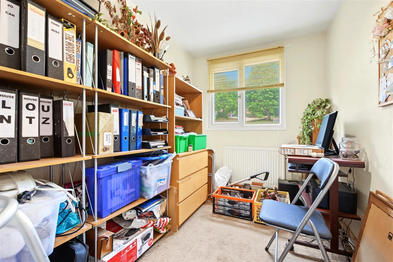 Pippin Close, Nottingham, NG3, photo 8
