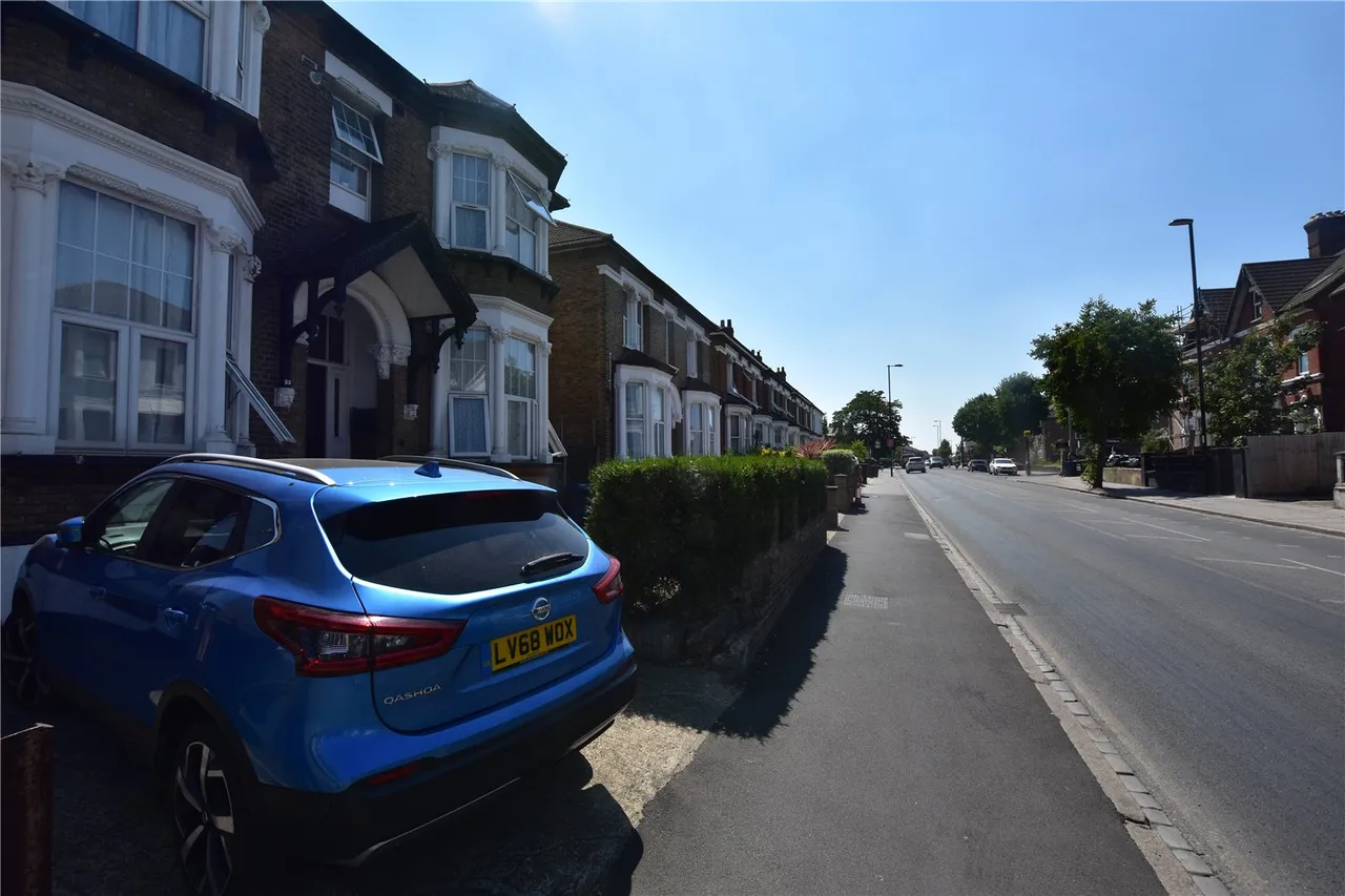 Brigstock Road, Thornton Heath, CR7, photo 13