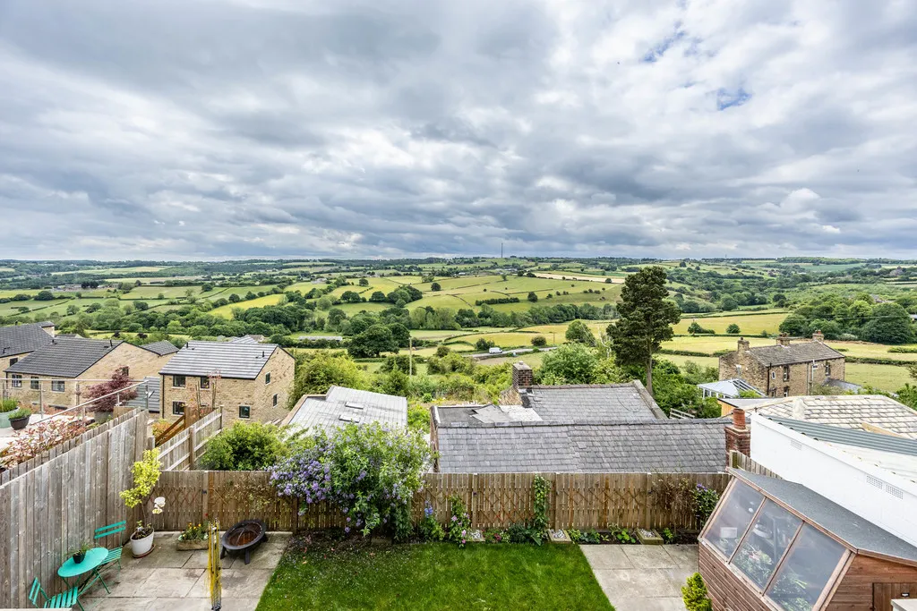 Foxroyd Lane, Dewsbury, photo 18