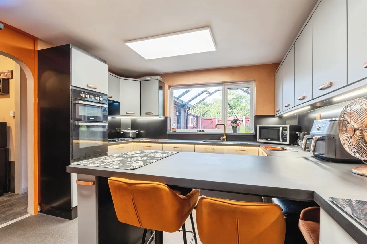 Blenheim Crescent, Griston, IP25, photo 7