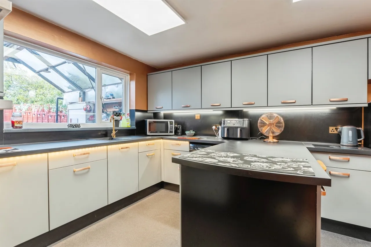 Blenheim Crescent, Griston, IP25, photo 6