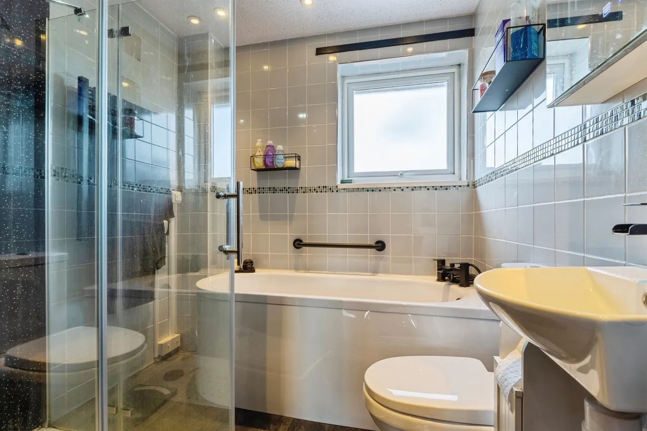 Blenheim Crescent, Griston, IP25, photo 9