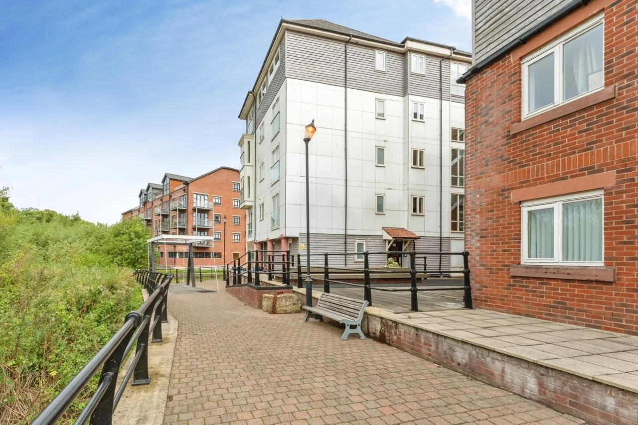 New Crane Street, Chester, CH1, photo 2